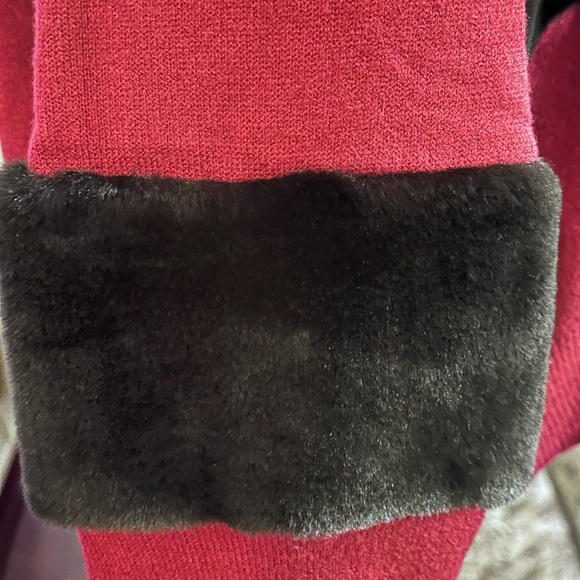 Twelfth Love Merlot & Black Faux Fur Bands on Sleeves & Middle of Sweater - Picture 8 of 16